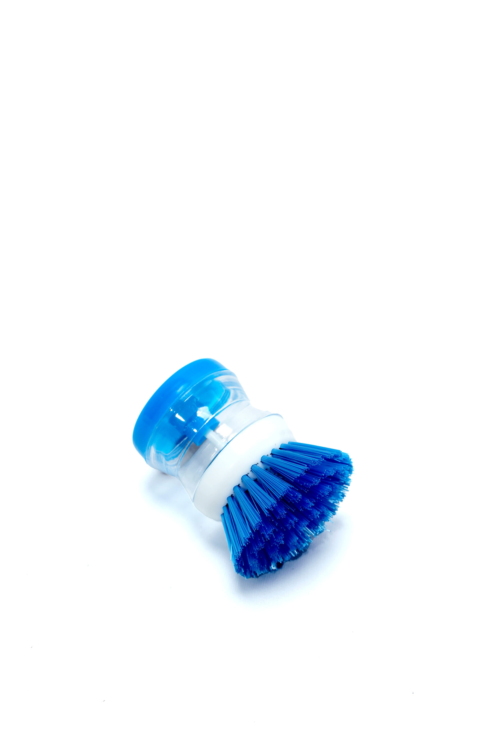 push-washing-brush-with-soap-dispenser